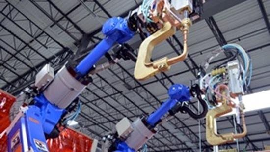 multiple robot control for spot welding